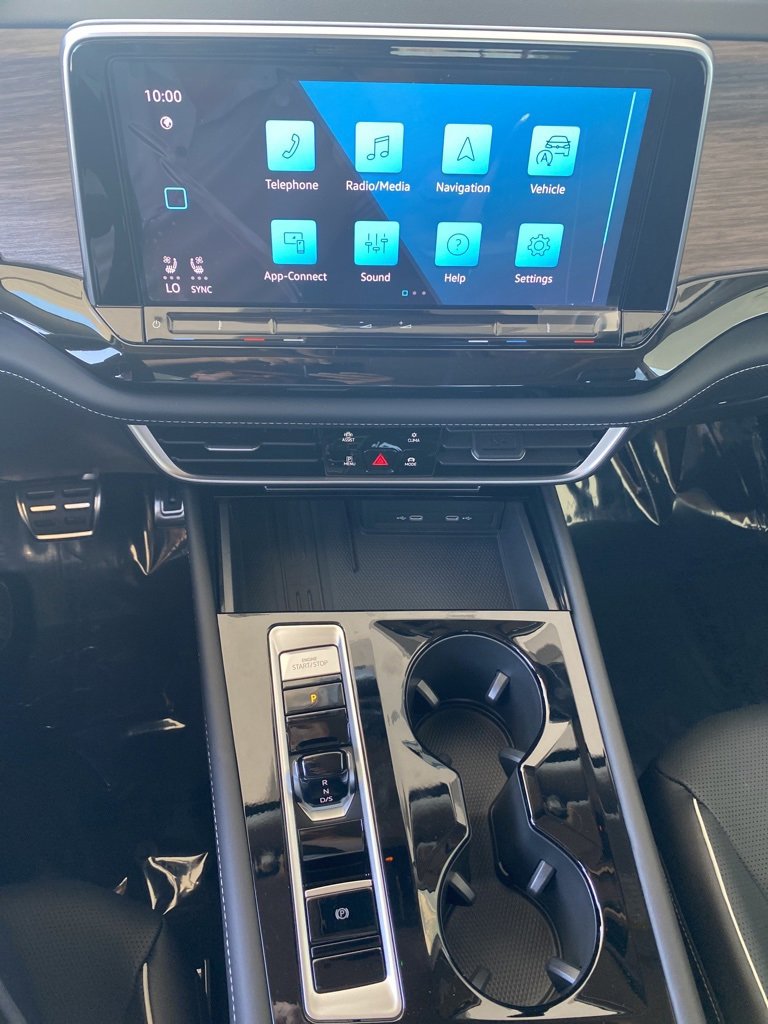 New 2025 Volkswagen Atlas SEL Premium R-Line image 15