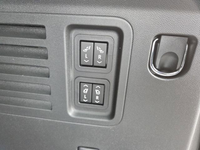 New 2026 Buick Enclave Preferred w/ Power Package image 17