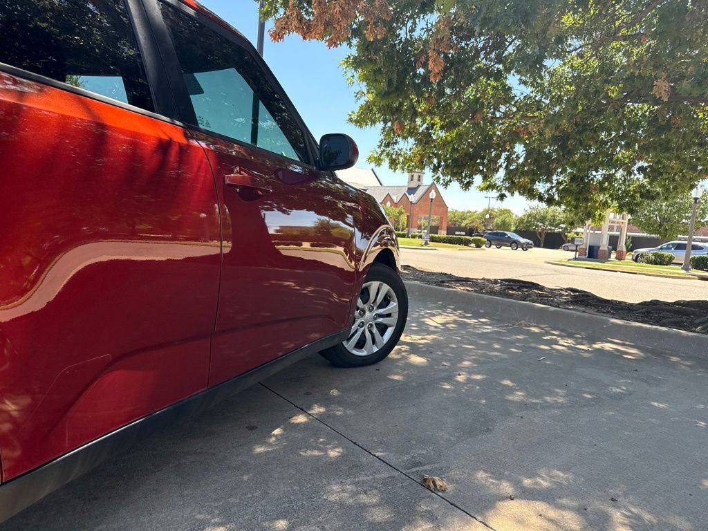 Used 2021 Kia Soul LX FWD image 15