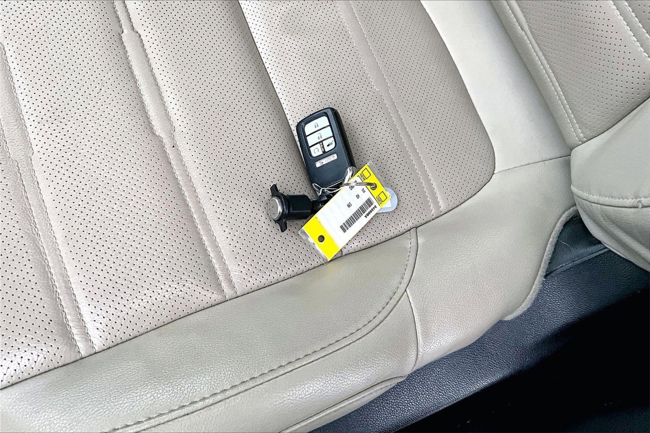 Used 2020 Honda CR-V EX-L image 30