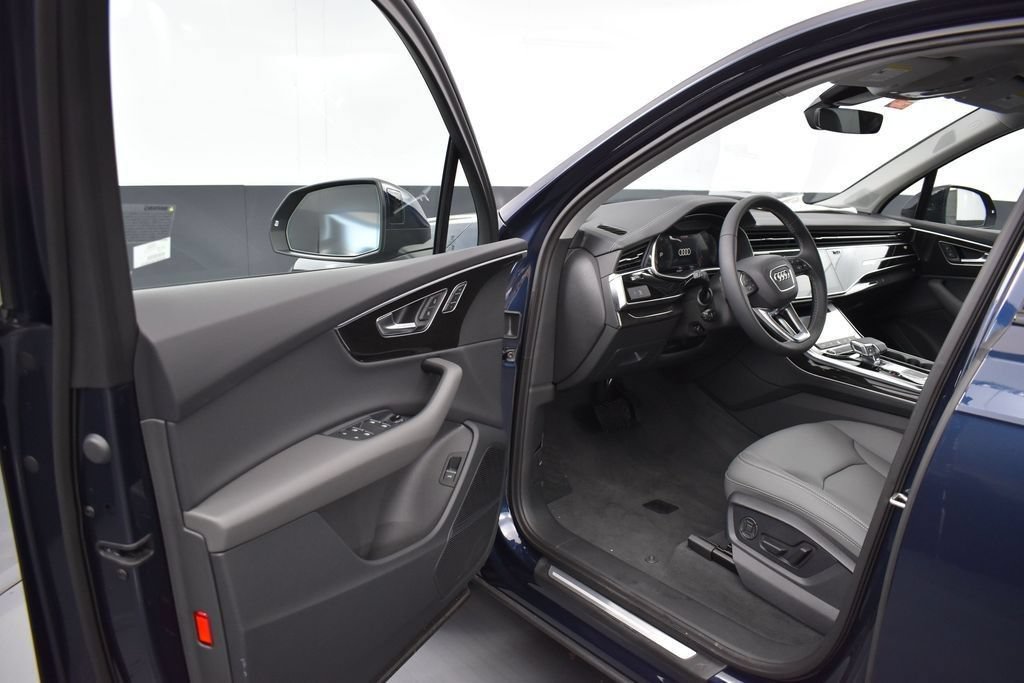 New 2026 Audi Q7 2.0T Premium AWD/4WD image 6