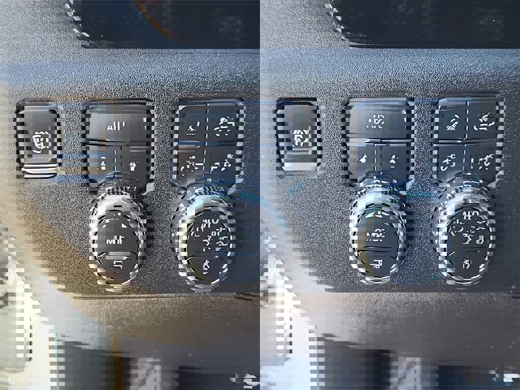 Certified 2024 GMC Sierra 1500 SLT image 24