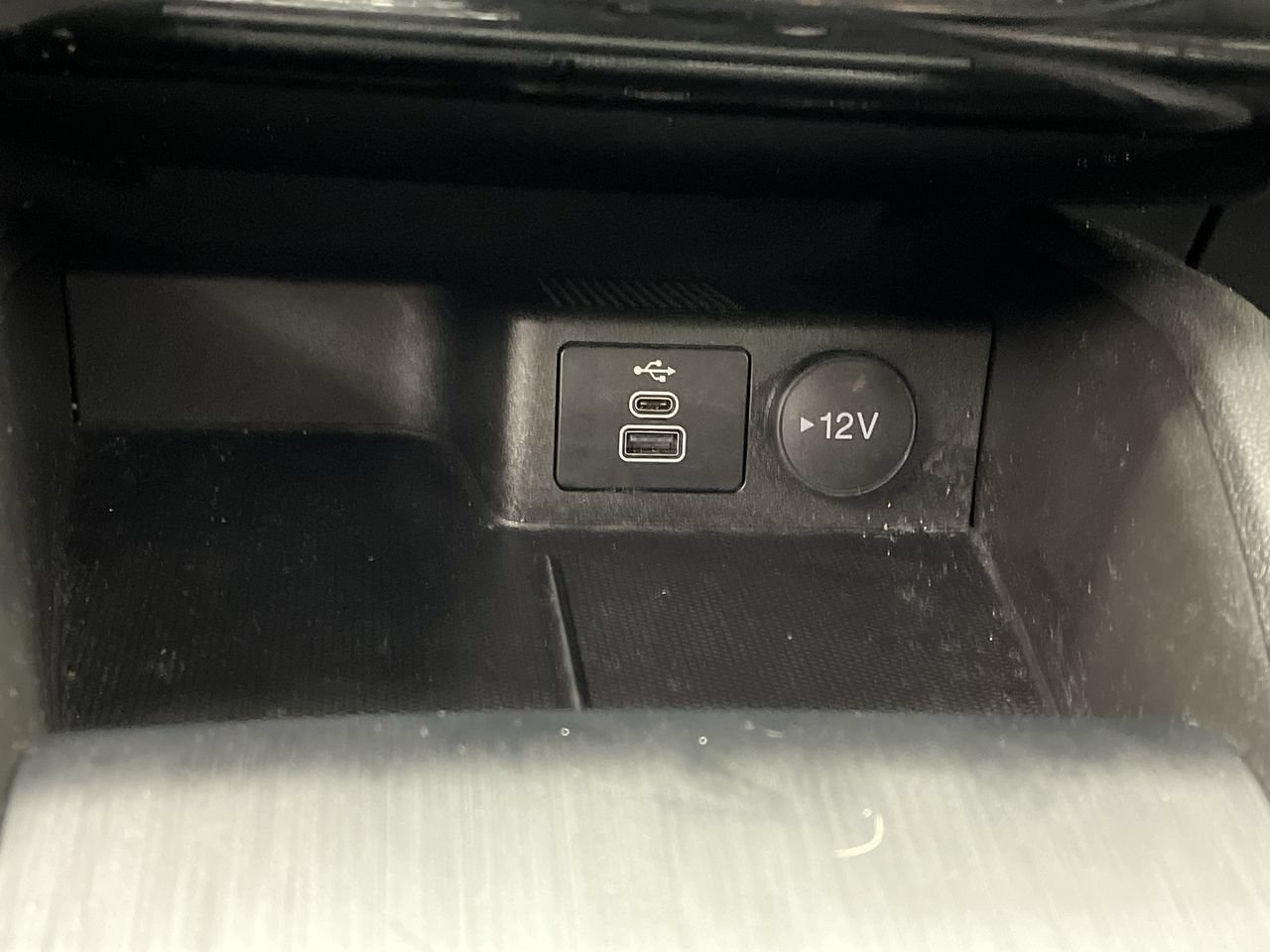 Used 2024 Ford Escape ST-Line w/ Tech Pack #1 AWD/4WD image 24