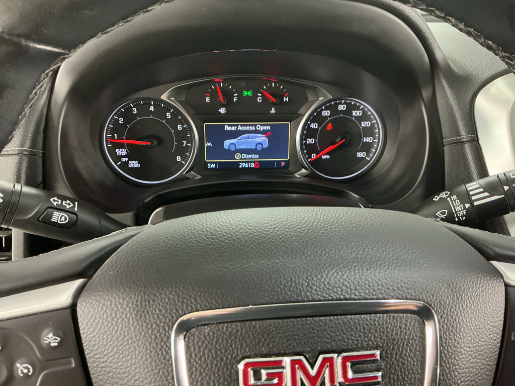 Used 2024 GMC Terrain SLT image 10