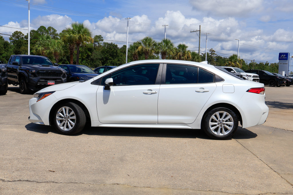 Used 2026 Toyota Corolla LE w/ LE Premium Package FWD image 26