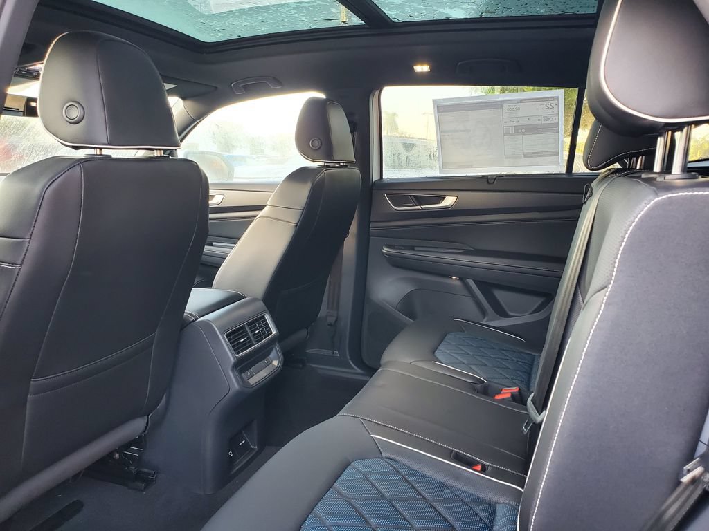 New 2026 Volkswagen Atlas Cross Sport SEL Premium R-Line AWD/4WD image 5