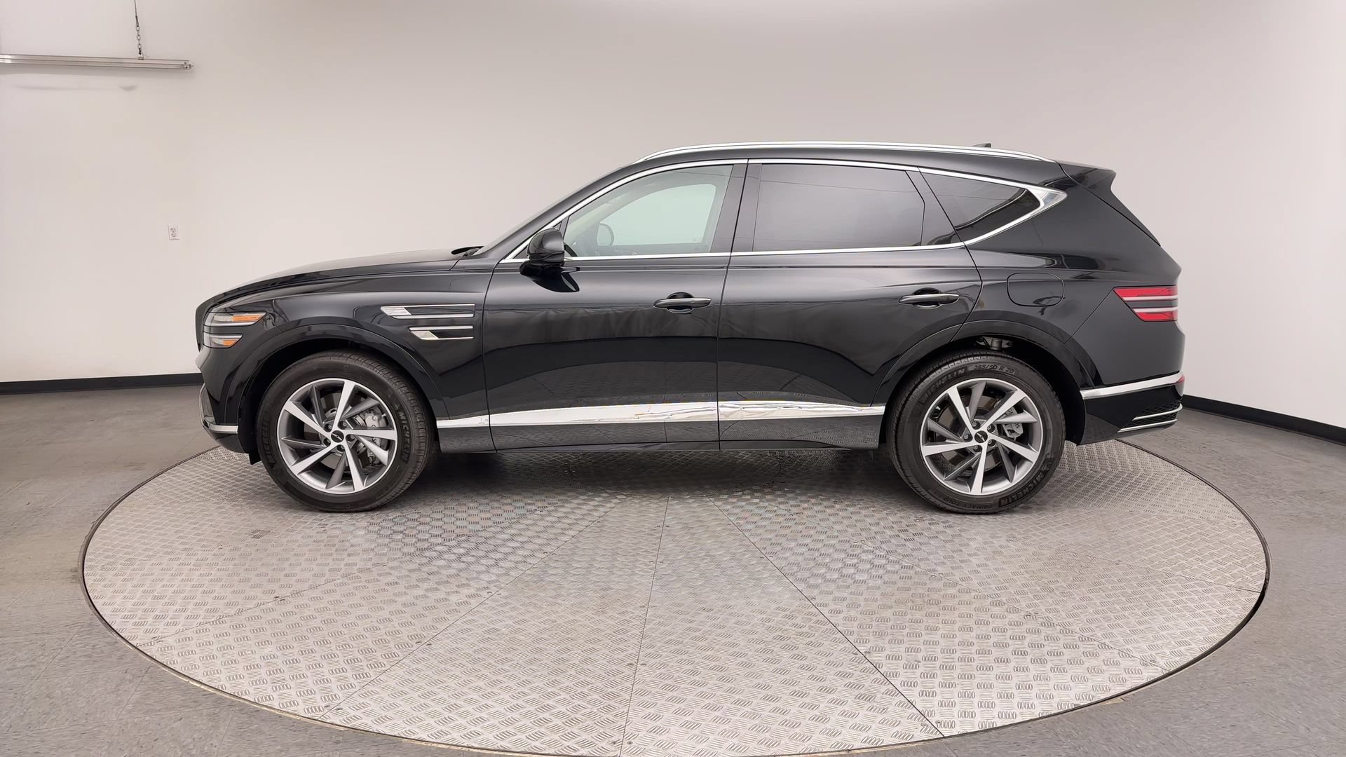 Certified 2026 Genesis GV80 2.5T Select AWD/4WD image 5