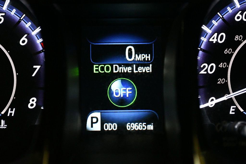 Used 2013 Toyota Avalon XLE Premium FWD image 47