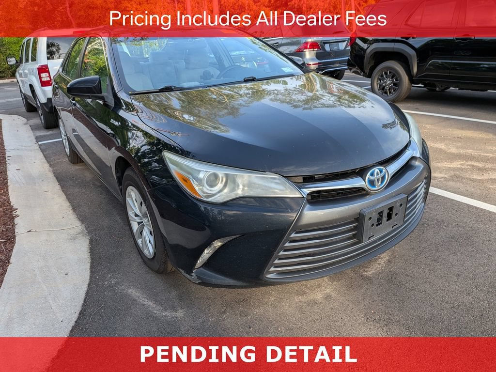 Used 2015 Toyota Camry LE FWD image 1