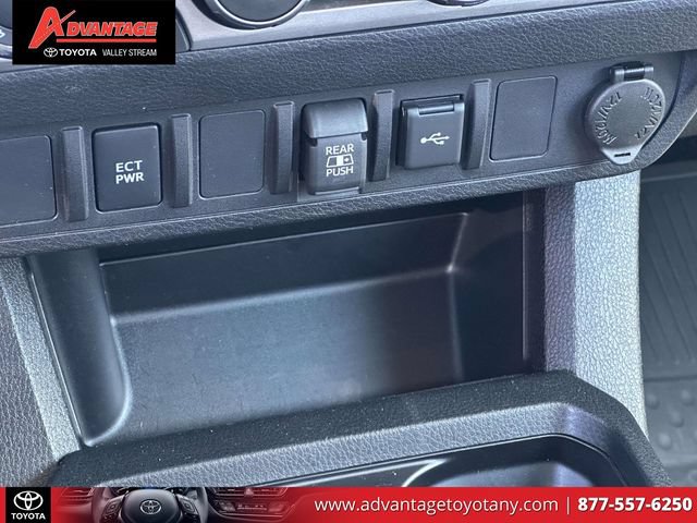 Certified 2023 Toyota Tacoma SR5 AWD/4WD image 34