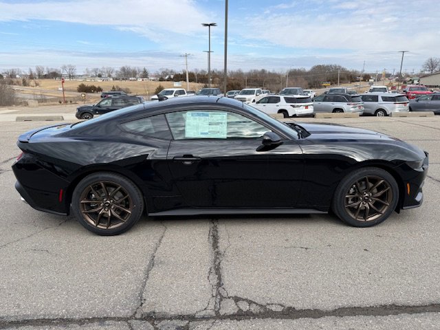 New 2026 Ford Mustang Coupe image 4