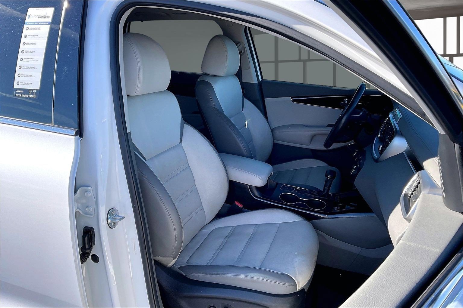 Used 2019 Kia Sorento SX image 30