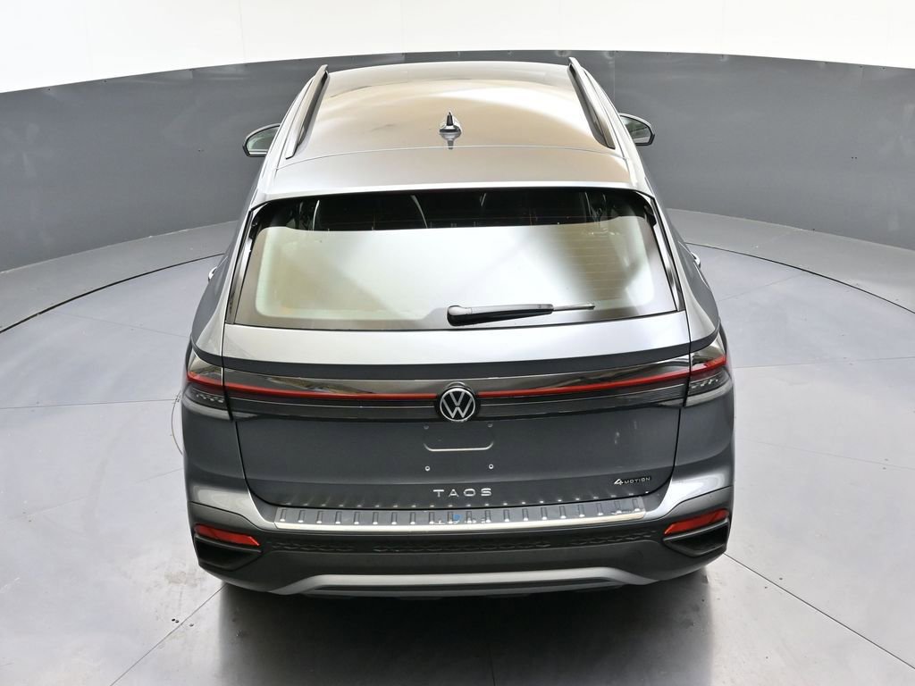 Used 2025 Volkswagen Taos S AWD/4WD image 45