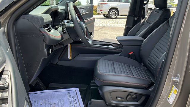 New 2026 Ford Explorer ST-Line w/ ST-Line Street Pack RWD image 16