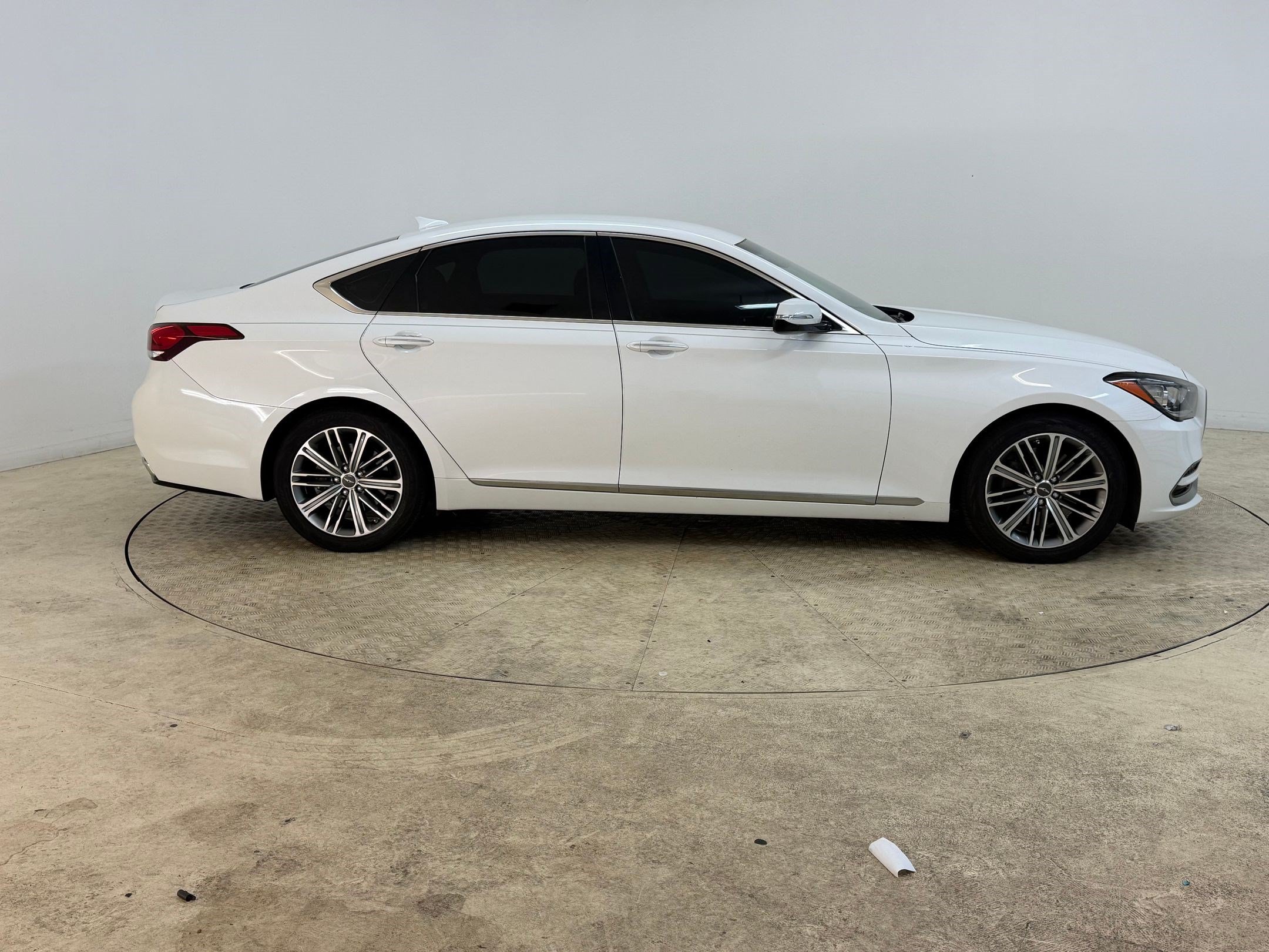 Used 2020 Genesis G80 3.8 RWD image 8