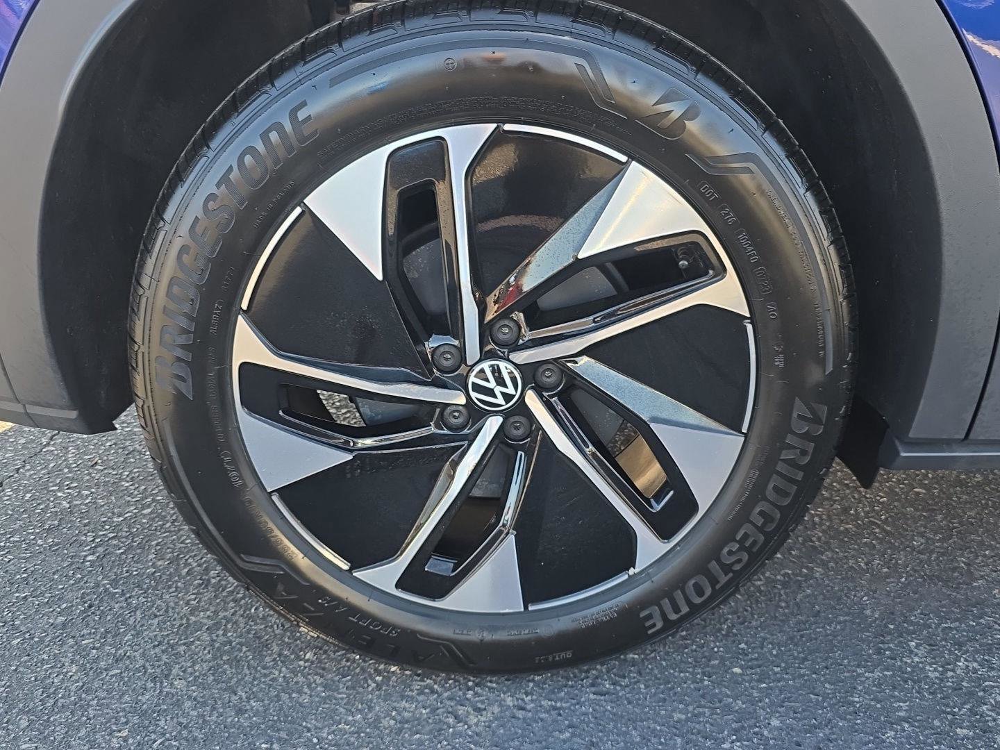 Certified 2022 Volkswagen ID.4 Pro S image 5