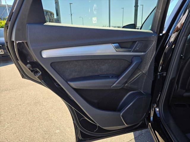 Used 2020 Audi SQ5 Premium AWD/4WD image 15