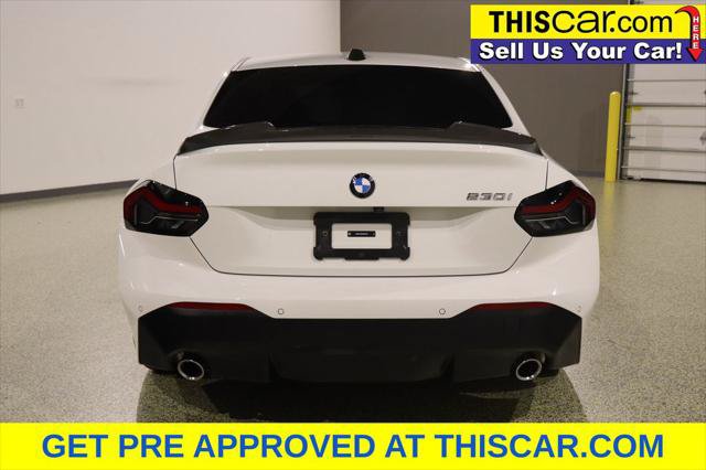 Used 2025 BMW 230i Coupe w/ Convenience Package RWD image 7