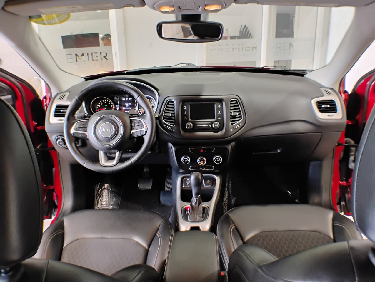 Used 2018 Jeep Compass Latitude image 13