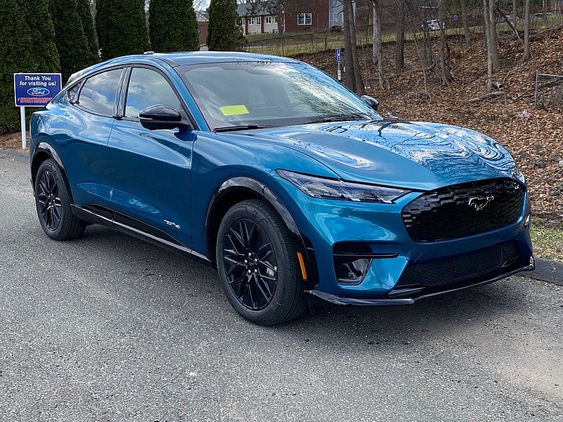 New 2026 Ford Mustang Mach-E Premium w/ Sport Appearance Package AWD/4WD image 3