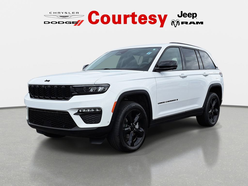 Certified 2023 Jeep Grand Cherokee Limited w/ Luxury Tech Group II AWD/4WD image 7