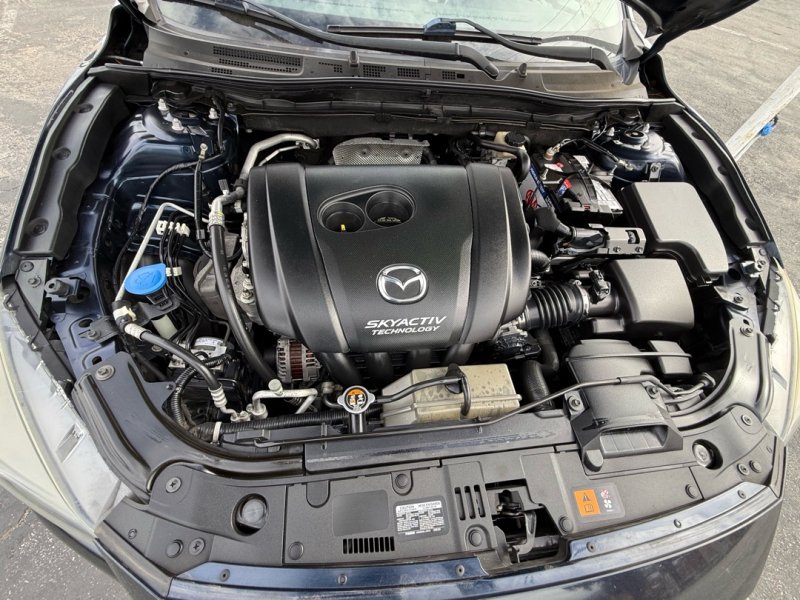 Used 2017 MAZDA MAZDA3 Grand Touring FWD image 22