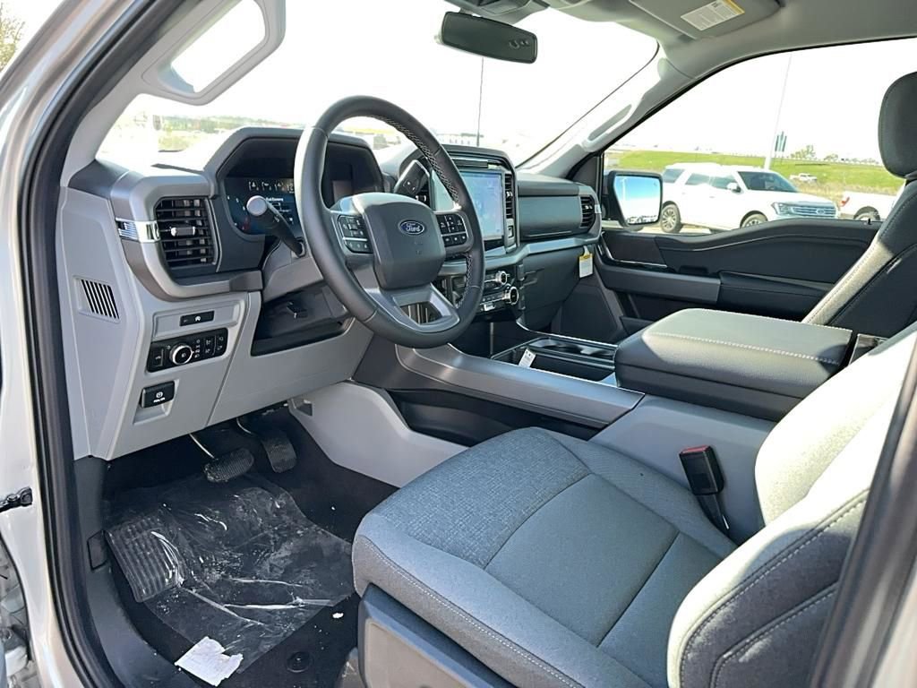 New 2025 Ford F150 XLT w/ Equipment Group 302A MID image 15