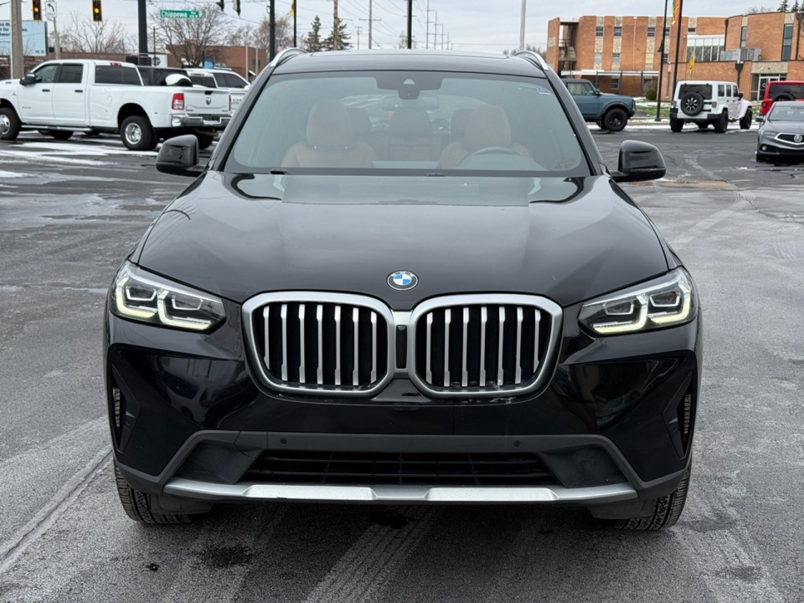 Used 2023 BMW X3 xDrive30i AWD/4WD image 3