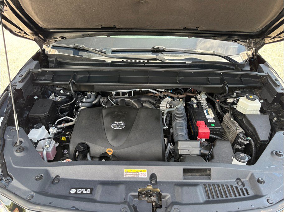 Used 2021 Toyota Highlander XSE FWD image 50