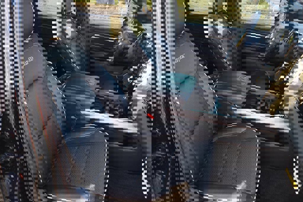 Used 2025 RAM 1500 Laramie w/ Night Edition image 12