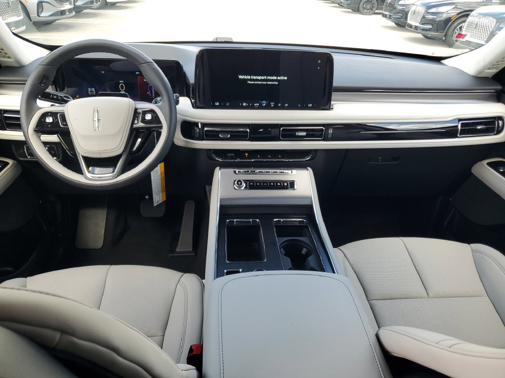 New 2026 Lincoln Aviator 2WD image 16