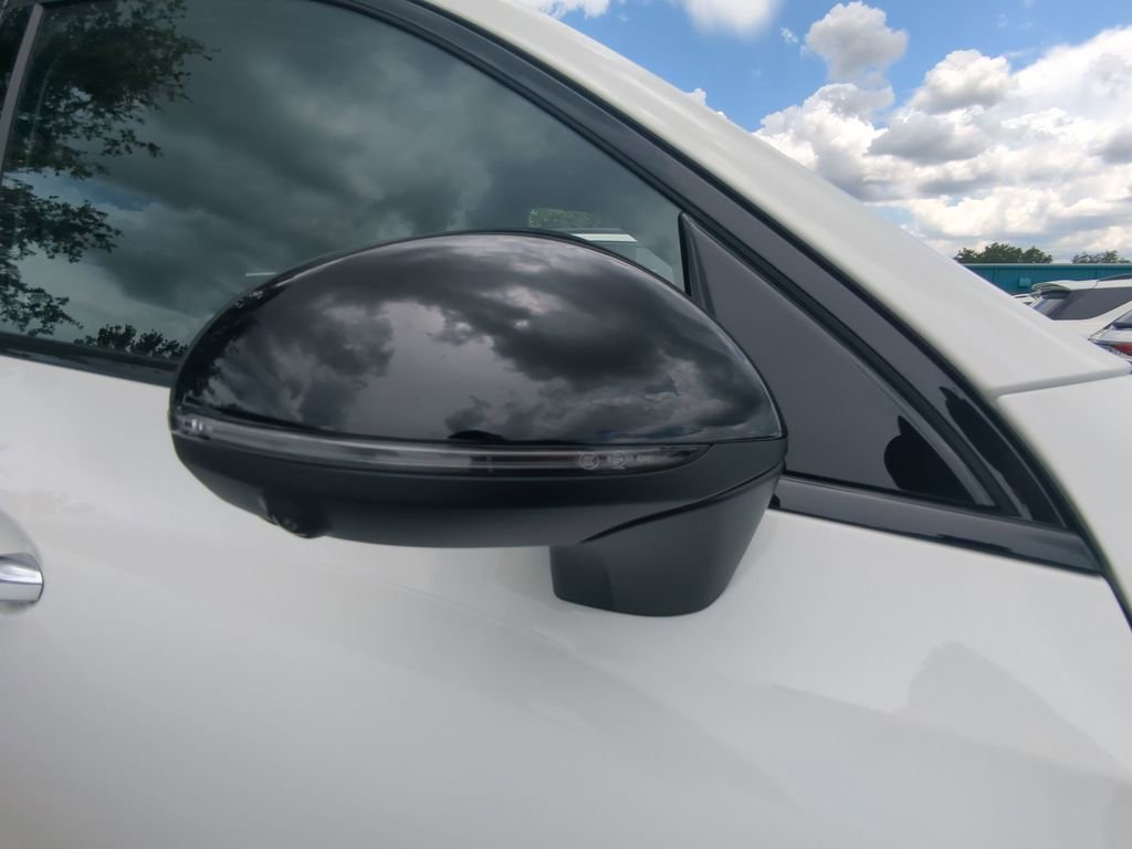 New 2025 Mercedes-Benz GLC 350e 4MATIC image 24