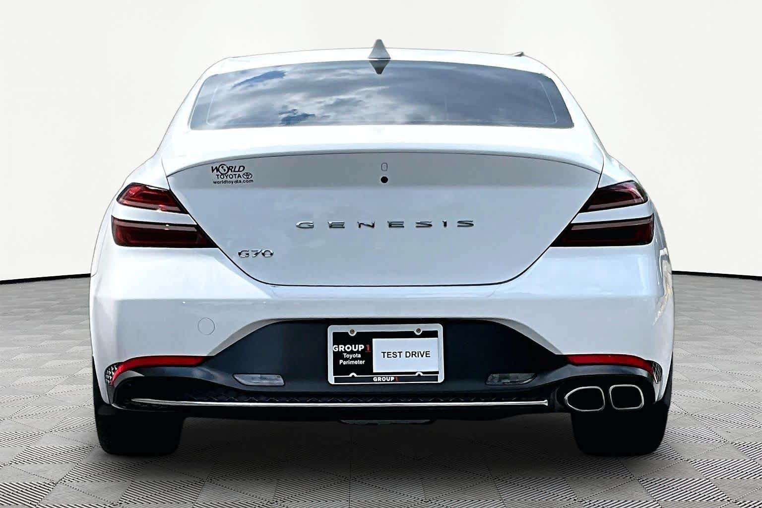 Used 2023 Genesis G70 2.0T RWD image 5