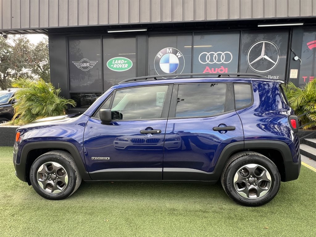 Used 2017 Jeep Renegade Sport w/ Power & Air Group FWD image 7