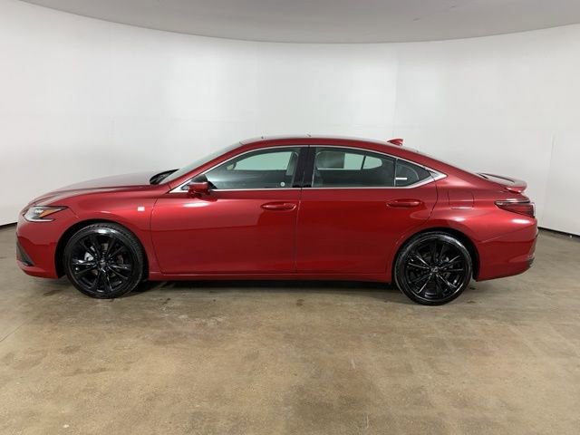 Used 2025 Lexus ES 300h F Sport w/ Accessory Package (Z2) image 16