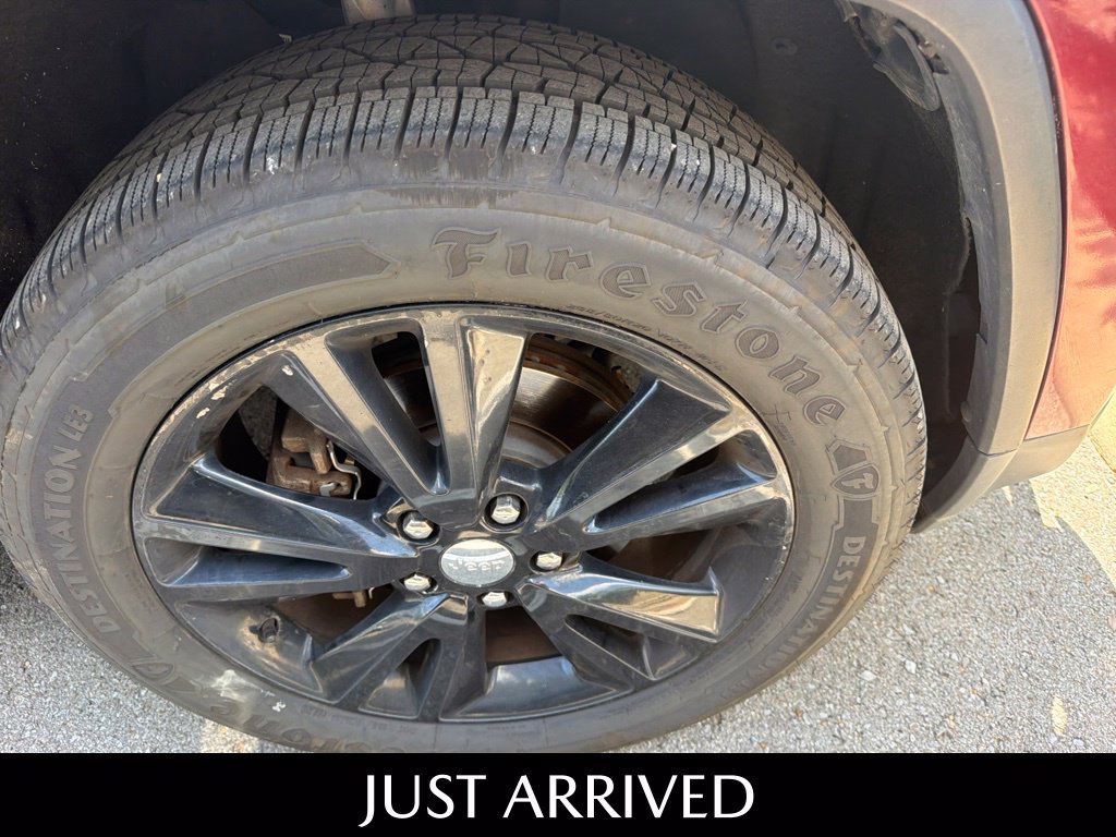Used 2016 Jeep Grand Cherokee Laredo w/ Quick Order Package 23E AWD/4WD image 5