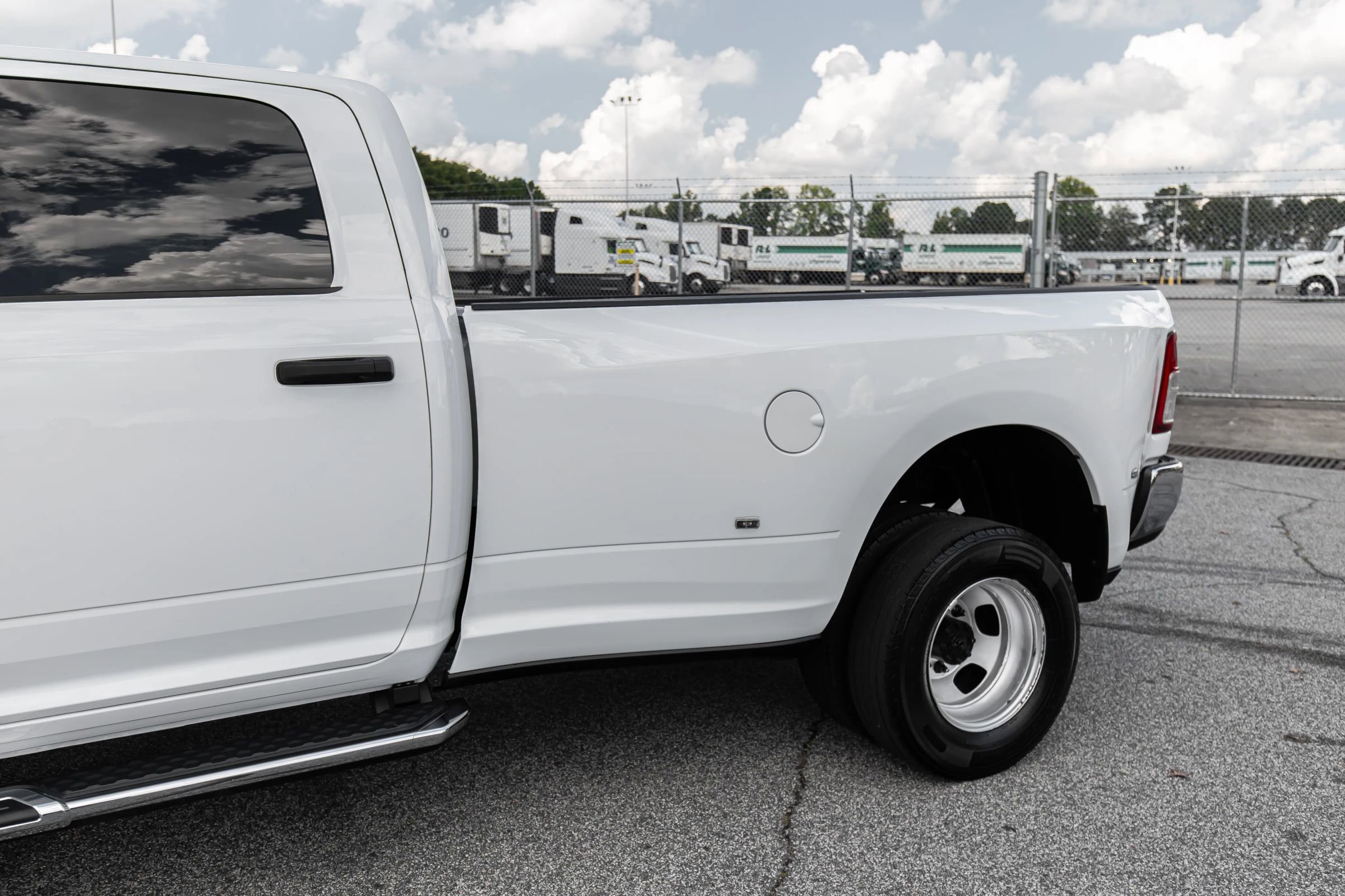 Used 2020 RAM 3500 Tradesman w/ Chrome Appearance Group image 7