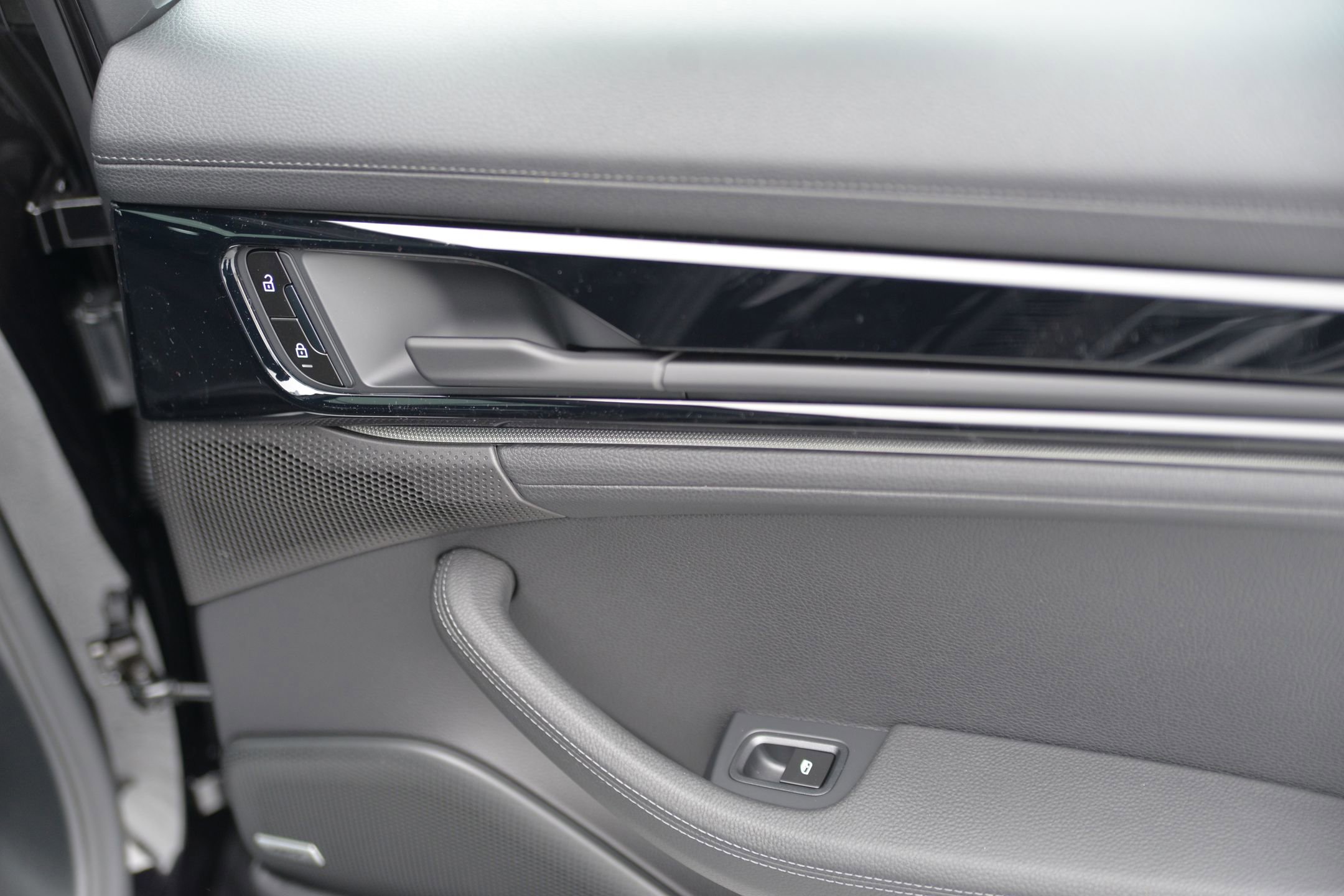 New 2026 Porsche Panamera 4 image 20