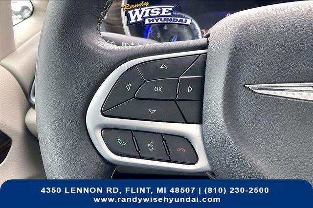 Used 2024 Chrysler Pacifica Limited image 18