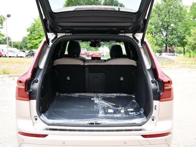 New 2026 Volvo XC60 T8 Ultra w/ Protection Package Premier AWD/4WD image 27