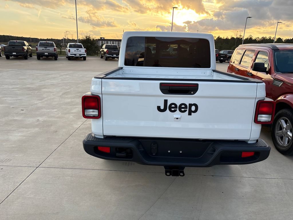 New 2026 Jeep Gladiator Sport image 5