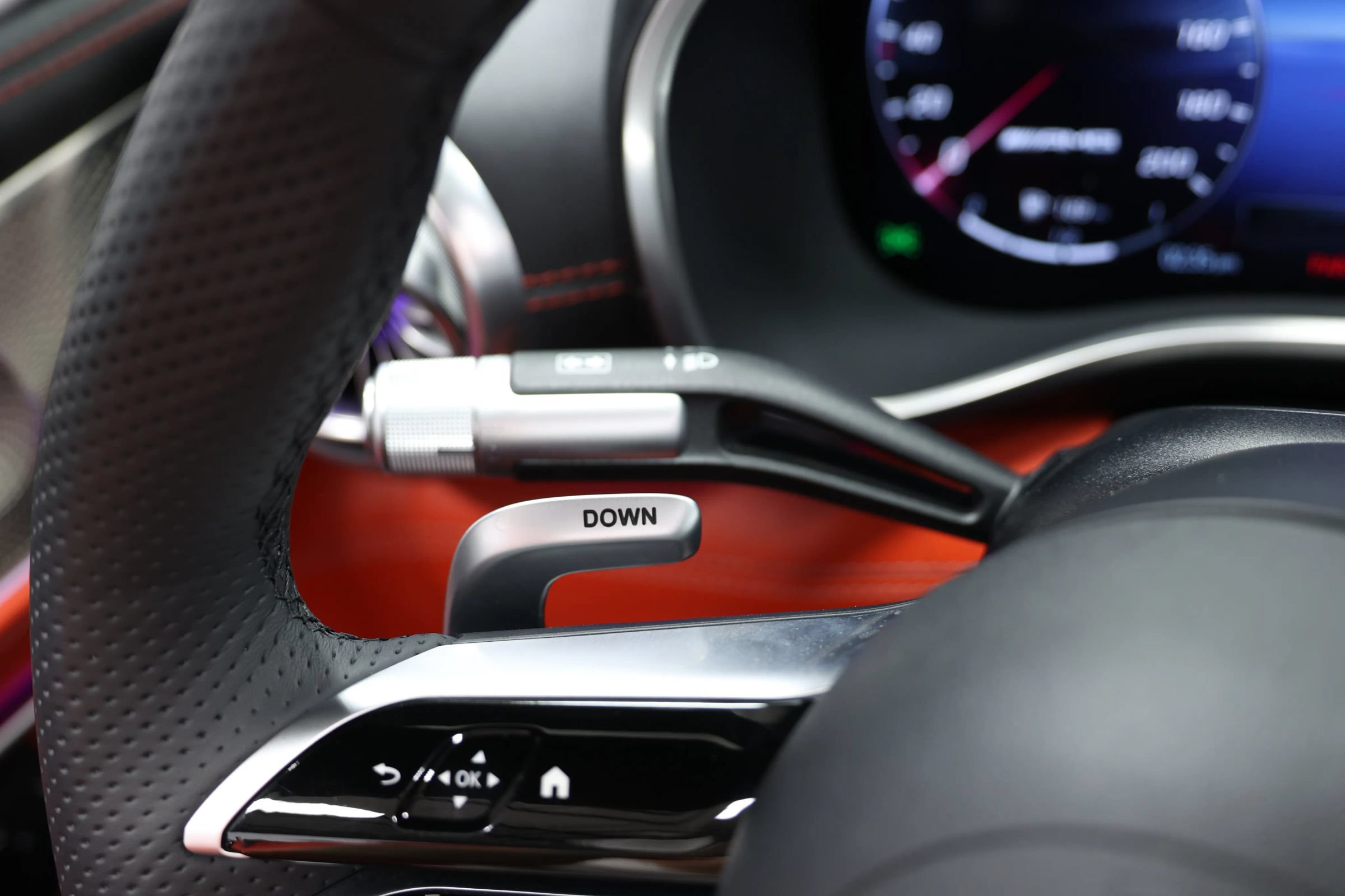 Used 2023 Mercedes-Benz SL 43 AMG image 34