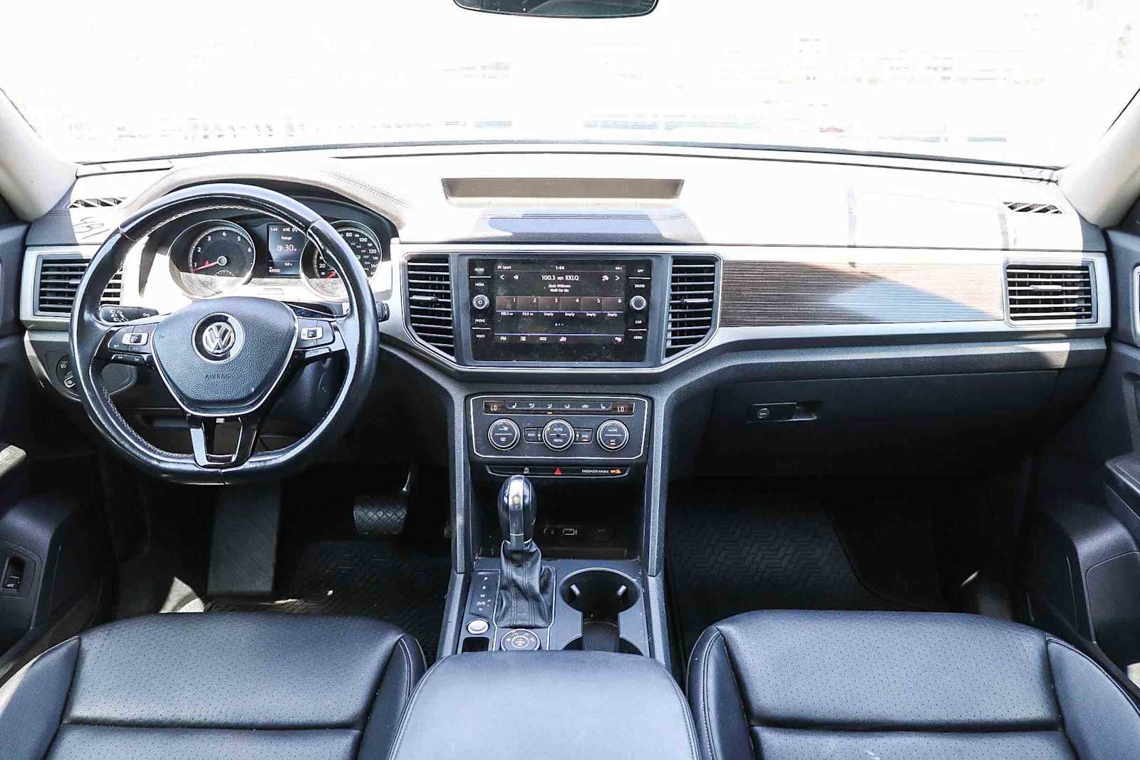 Used 2019 Volkswagen Atlas SE w/ Panoramic Sunroof Package AWD/4WD image 12