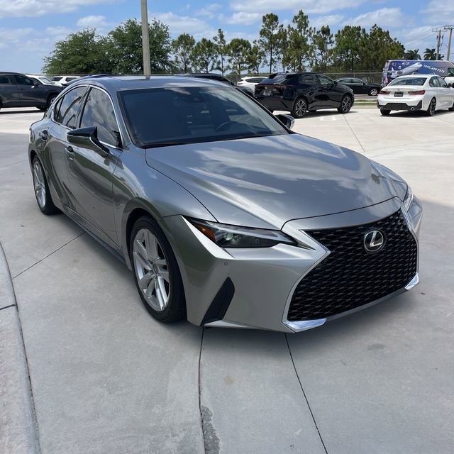 Used 2023 Lexus IS 300 w/ Comfort Package RWD image 7