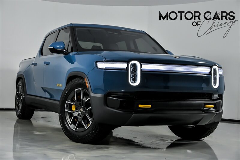 Used 2025 Rivian R1T Premium AWD/4WD video 1