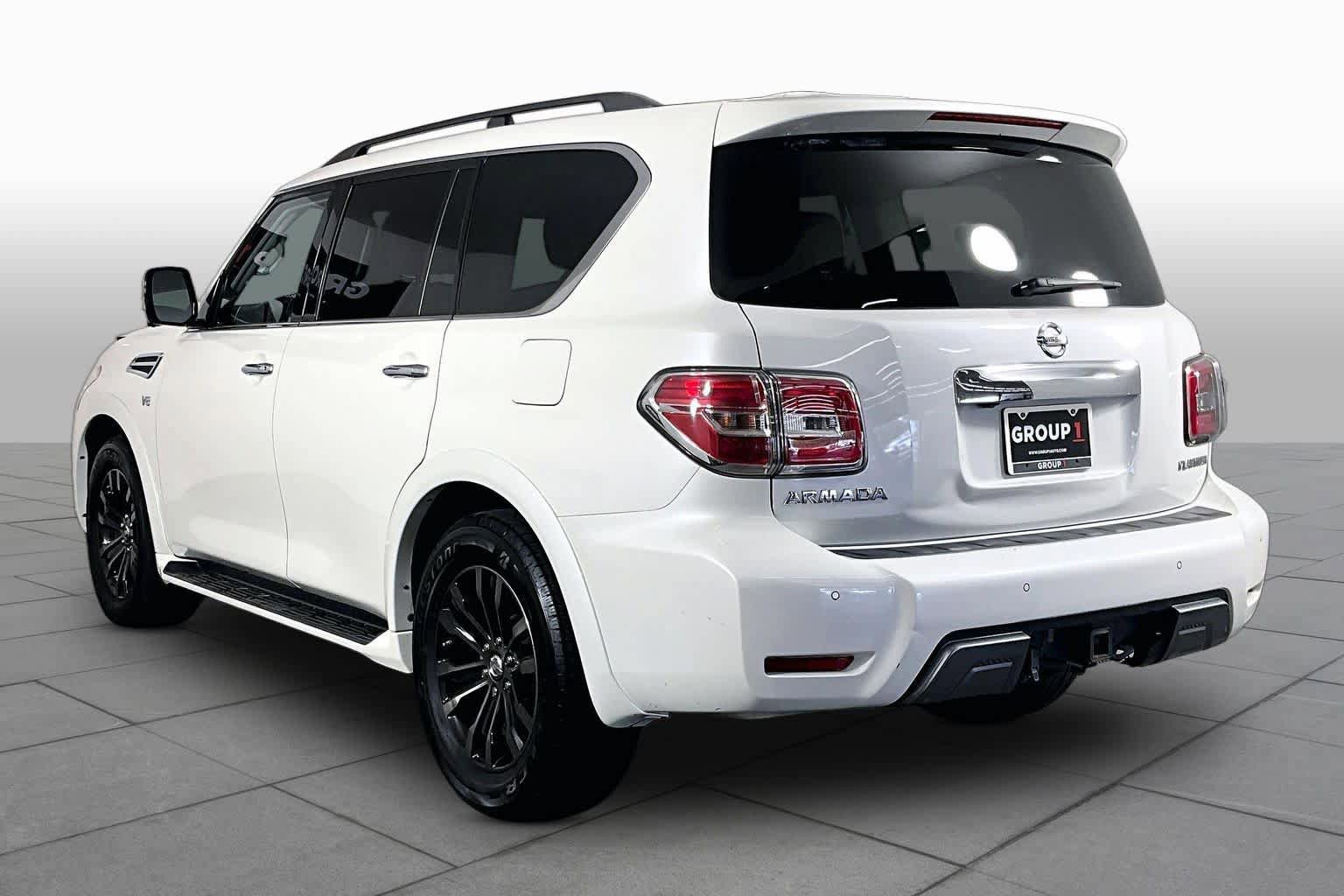 Used 2020 Nissan Armada Platinum w/ Captain's Chairs Package RWD image 11