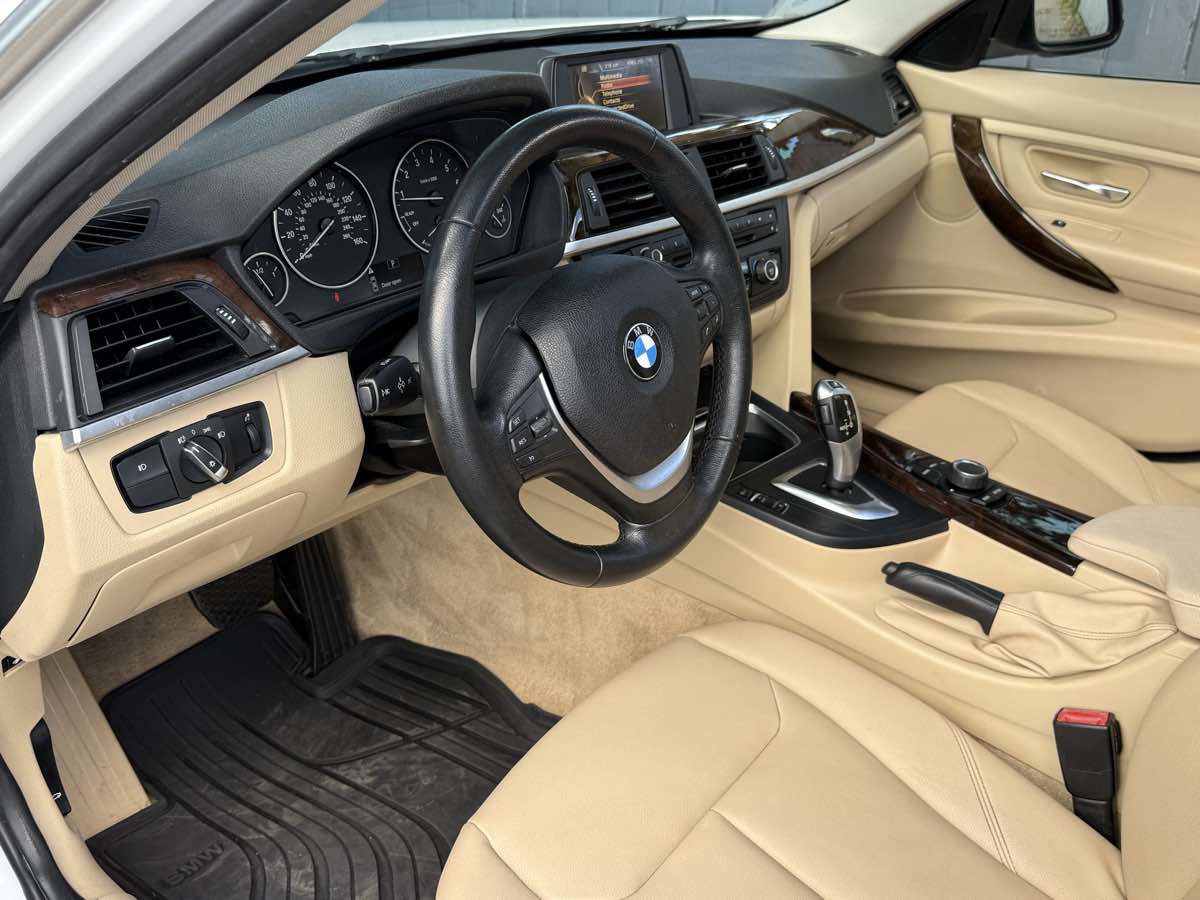Used 2015 BMW 328i xDrive Sedan AWD/4WD image 23