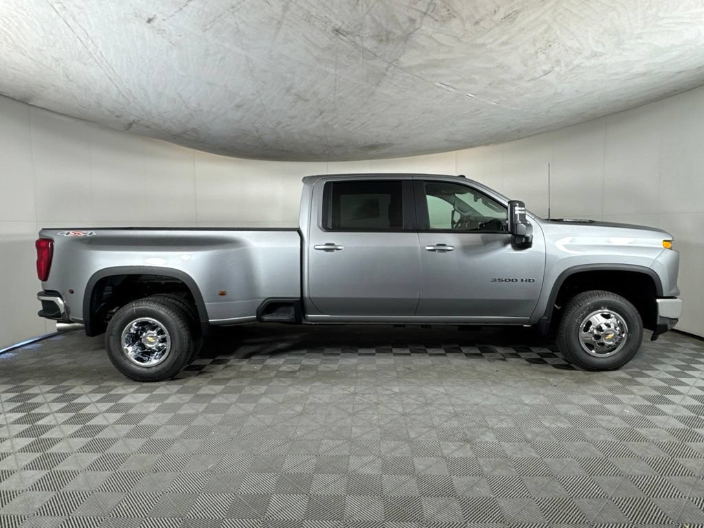 New 2026 Chevrolet Silverado 3500 LT w/ Safety Package AWD/4WD image 4
