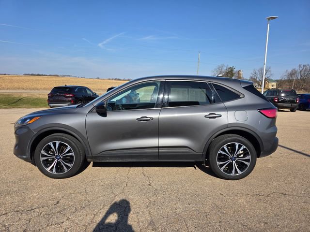 Used 2022 Ford Escape SE w/ SE Sport Appearance Package image 30