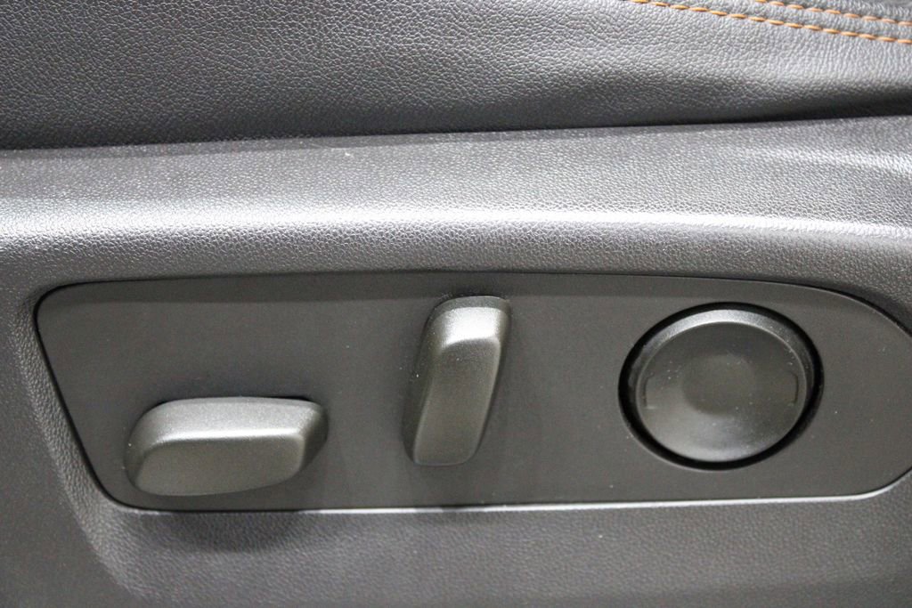 Used 2023 GMC Sierra 1500 AT4 w/ AT4 Preferred Package image 23